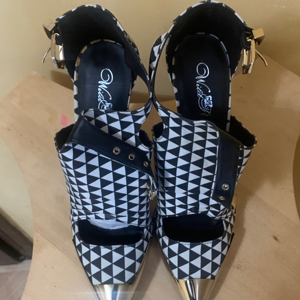 Edge Black and White Geometric Heels with Gold Accents
